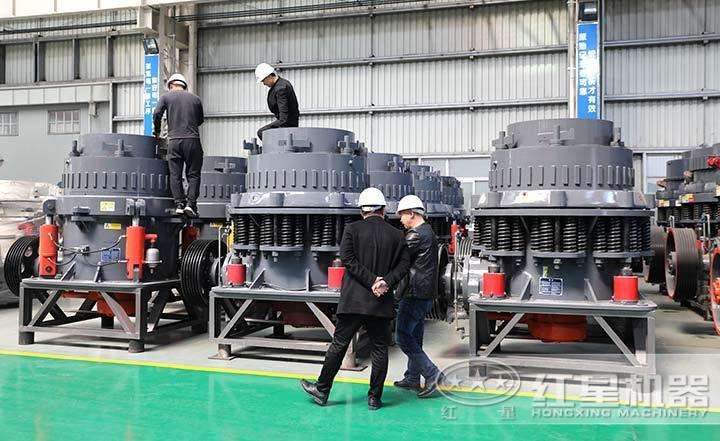全液壓圓錐破碎機，實現(xiàn)自動清腔功能與遠程控制