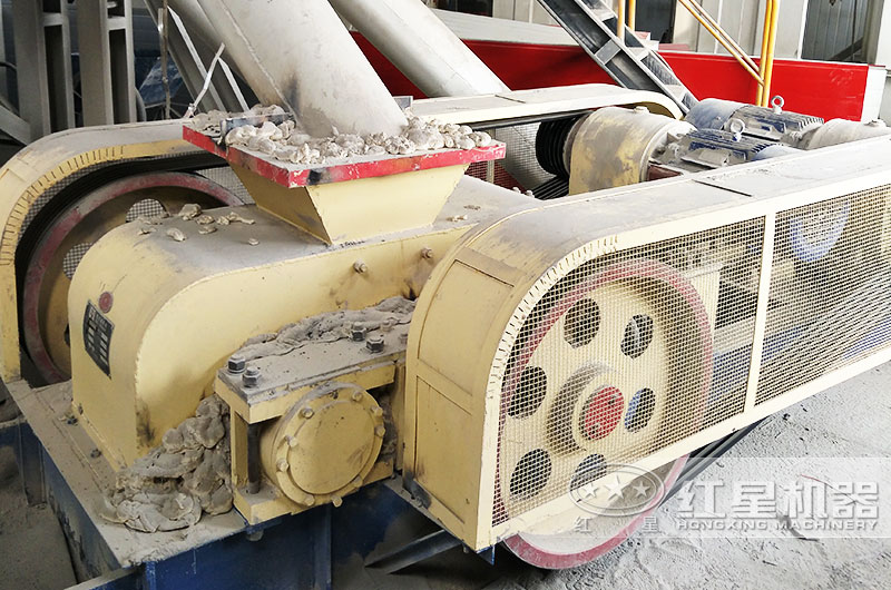 對(duì)輥破碎機(jī)案例現(xiàn)場(chǎng)，歡迎您的參觀