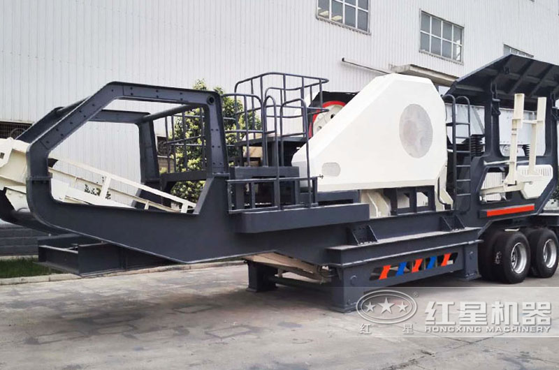 輪胎式車載鄂破機(jī)，時(shí)產(chǎn)50噸現(xiàn)貨
