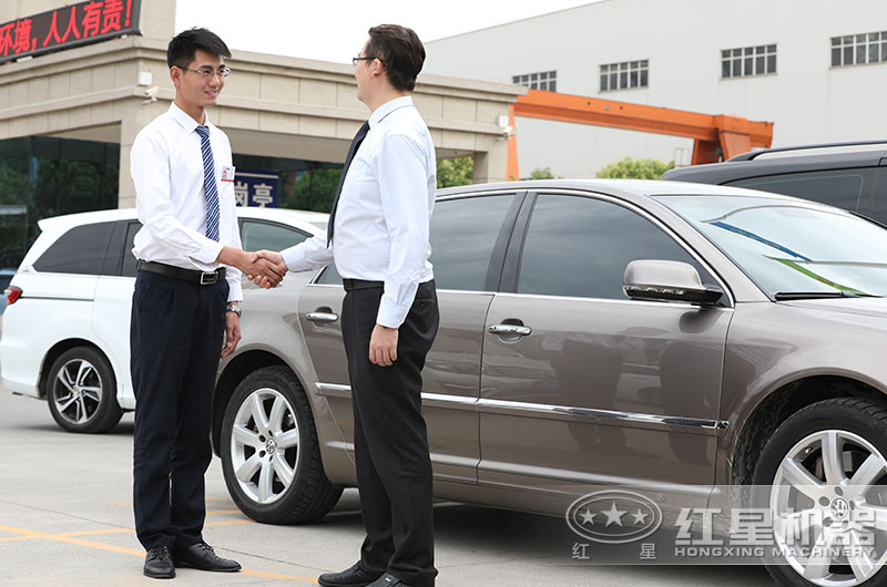 客戶來(lái)廠參觀，專車免費(fèi)接送